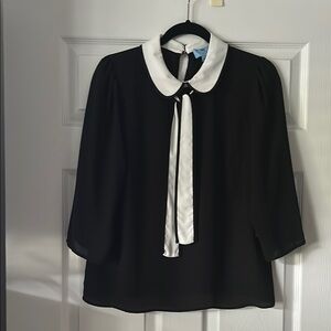 NEW Cece  Black and White Blouse with Peter Pan Collar and Tie Front